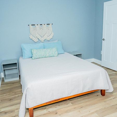 Cottage Beach House Steps From Beach 3 Bedroom 2 Bath Gulf Shores Bagian luar foto